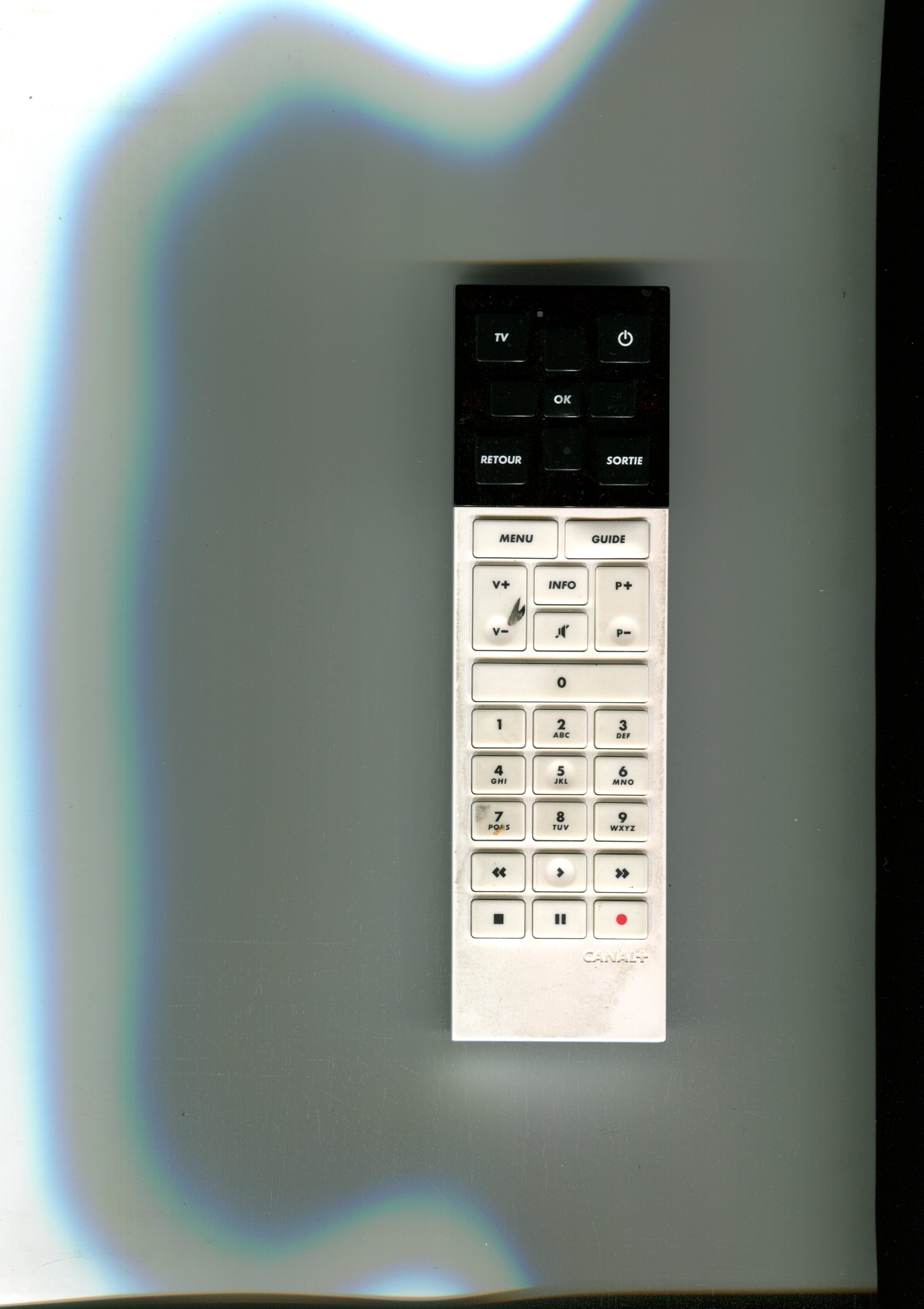 Ma Telecommande Canal Plus Ne Fonctionne Plus je veux changer ma manette - Résolue
